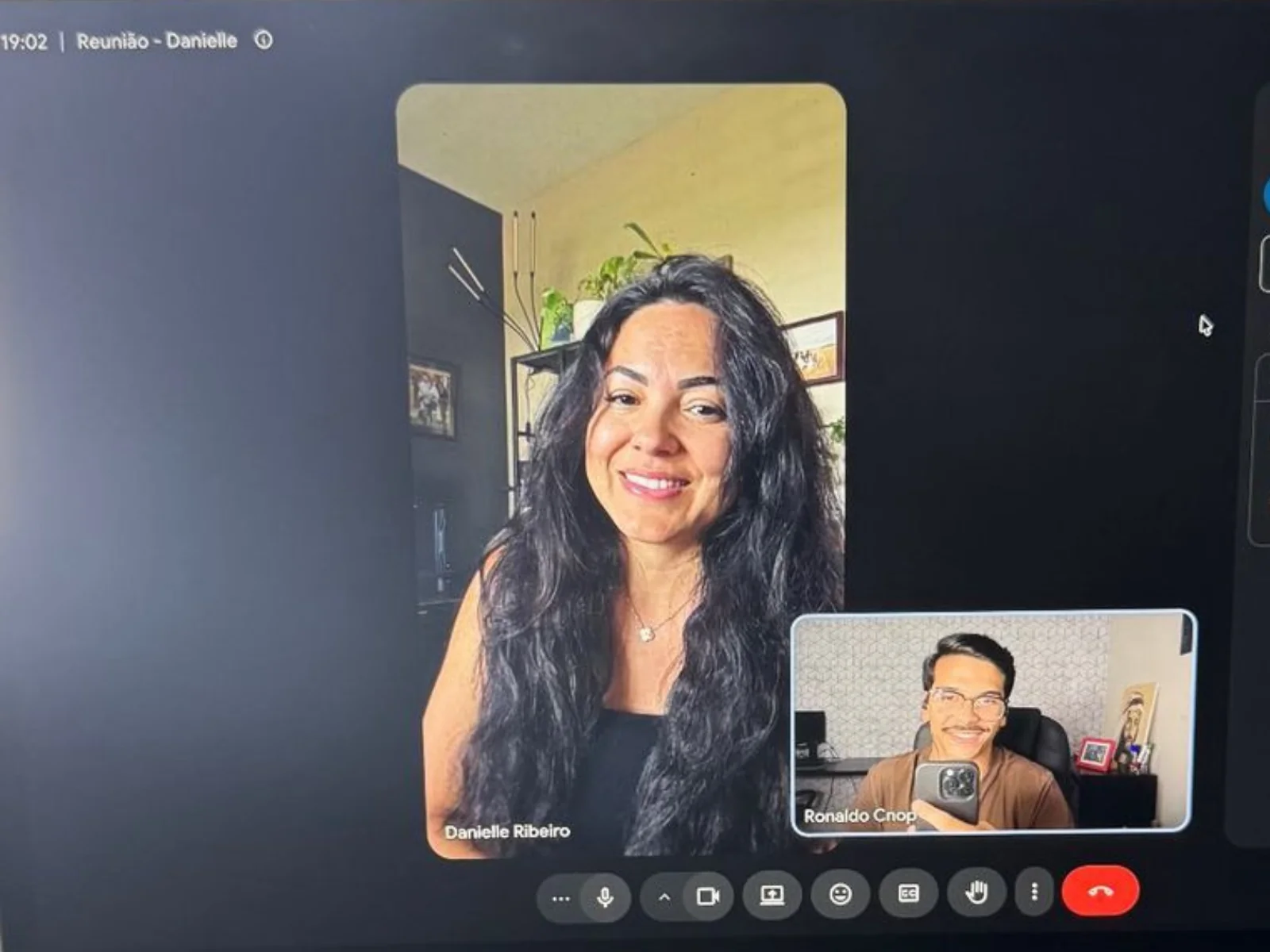 Reunião por vídeo da Vincere com cliente